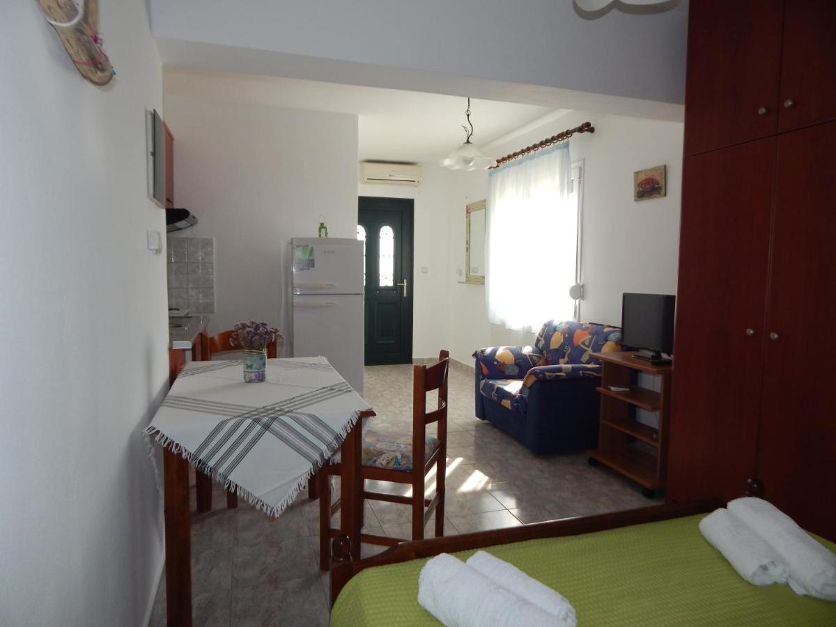 Andreas Studios Romanon Extérieur photo